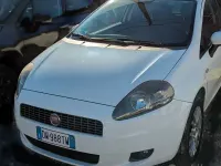 Usata Fiat Grande Punto 77 CV (56 kW) 2009 Bianco Utilitaria