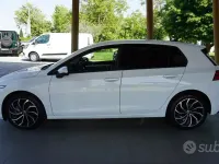 Usata VW Golf VIII Life 110 CV (80 kW) 2021 Bianco Berlina