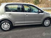 Usata VW up! move up! 60 CV (44 kW) 2019 Argento Utilitaria