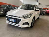 Usata Hyundai i20 73 CV (53 kW) 2019 Bianco Utilitaria
