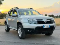 Usata Dacia Duster Lauréate 105 CV (77 kW) 2011 Grigio SUV