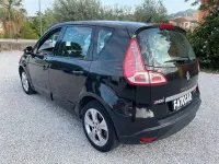 Usata Renault Scénic Luxe 110 CV (80 kW) 2009 Nero Monovolume