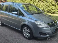 Usata Opel Zafira 120 CV (88 kW) 2009 Grigio Monovolume