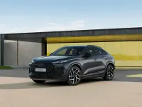 Nuova Audi Q6 Sportback e-tron S-Line 2026 Grigio daytona perlato SUV