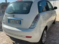 Usata Lancia Ypsilon 69 CV (50 kW) 2011 Bianco Utilitaria