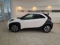 Usata Toyota Aygo X Trend 72 CV (52 kW) 2025 Bianco SUV