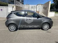 Usata Lancia Ypsilon Silver 69 CV (50 kW) 2017 Blu Utilitaria