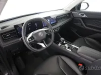 Usata MG HS Luxury 170 CV (125 kW) 2025 Nero SUV