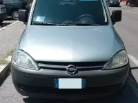 Usata Opel Combo 97 CV (71 kW) 2008 Monovolume