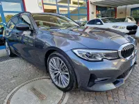 Usata BMW 330 Sport Line 265 CV (194 kW) 2019 Mineralgrau metallic Station wagon