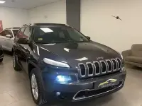Usata Jeep Cherokee 140 CV (102 kW) 2014 Grigio SUV
