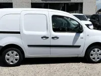 Usata Renault Kangoo 43 kW (59 CV) 2021 Bianco Monovolume