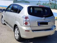 Usata Toyota Corolla Verso 136 CV (100 kW) 2009 Argento Monovolume