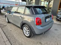 Usata Mini Cooper D Business 116 CV (85 kW) 2017 Grigio Utilitaria