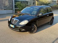 Usata Lancia Ypsilon 60 CV (44 kW) 2011 Nero Utilitaria