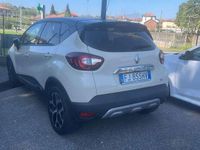 Usata Renault Captur Initiale Paris 118 CV (86 kW) 2017 Giallo SUV