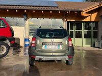 Usata Dacia Duster Lauréate 109 CV (80 kW) 2015 Verde SUV