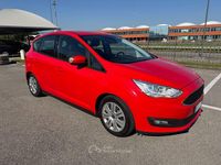 Begagnad Ford C-MAX 120 HK (88 kW) 2016 Röd Minibuss