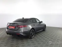 Usata Alfa Romeo Giulia Veloce 211 CV (155 kW) 2020 Grigio vesuvio Berlina