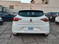 Usata Renault Clio V Zen 101 CV (74 kW) 2021 Bianco Berlina