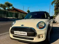 Usata Mini Cooper 75 CV (55 kW) 2017 Beige Utilitaria