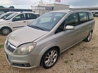 Usata Opel Zafira Cosmo 120 CV (88 kW) 2006 Grigio Monovolume