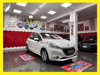 Usata Peugeot 208 Allure 82 CV (60 kW) 2013 Bianco Utilitaria