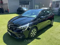 Usado Renault Clio V Equilibre 91 HP (66 kW) 2023 Preto Sedan