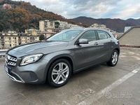 Usata Mercedes GLA180 Premium 122 CV (89 kW) 2019 Grigio SUV