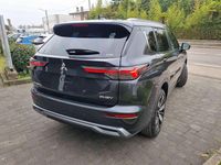 Nuova Mitsubishi Outlander P-HEV Intense 306 CV (225 kW) 2026 Graphite grey metallizzato SUV