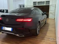 Usata Mercedes E220 Premium Plus 194 CV (142 kW) 2019 Nero Berlina