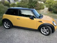 Usata Mini Cooper D 109 CV (80 kW) 2007 Giallo Utilitaria