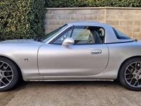 Usata Mazda MX5 110 CV (80 kW) 2004 Argento Cabrio