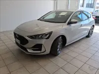 Usata Ford Focus ST-Line 115 CV (84 kW) 2024 Grigio moondust (metallizzato) Berlina