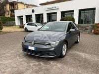 Usata VW Golf VIII Life 116 CV (85 kW) 2021 Grigio Utilitaria