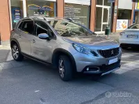 Usata Peugeot 2008 Allure 102 CV (75 kW) 2019 Grigio SUV