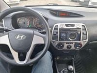 Usata Hyundai i20 Comfort 75 CV (55 kW) 2009 Blu/azzurro Utilitaria