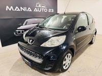 Usata Peugeot 107 Active 68 CV (50 kW) 2013 Nero Utilitaria