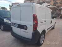 Usata Fiat Doblò 104 CV (76 kW) 2011 Bianco Monovolume