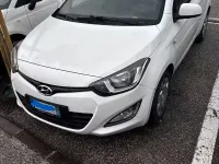 Usata Hyundai i20 75 CV (55 kW) 2014 Bianco Utilitaria
