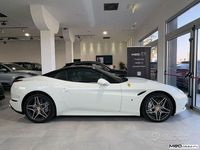 Usata Ferrari California 560 CV (411 kW) 2015 Bianco Cabrio