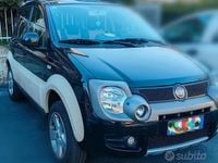 Usata Fiat Panda 4x4 Cross 75 CV (55 kW) 2011 Nero Utilitaria