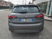 Usata Fiat Tipo Cross 101 CV (74 kW) 2021 Grigio Berlina