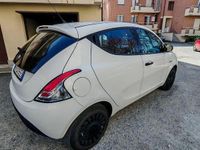 Usata Lancia Ypsilon 69 CV (50 kW) 2018 Bianco Utilitaria