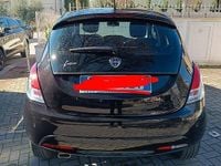 Usata Lancia Ypsilon 69 CV (50 kW) 2018 Nero Utilitaria