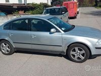 Usata VW Passat 130 CV (95 kW) 2003 Grigio Berlina