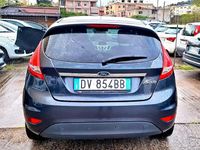 Usata Ford Fiesta 82 CV (60 kW) 2009 Grigio Utilitaria