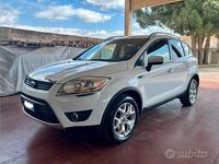 Usata Ford Kuga 140 CV (102 kW) 2011 Bianco SUV