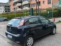 Begagnad Fiat Punto Young 70 HK (51 kW) 2015 Blå Halvkombi