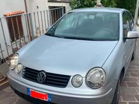 Usata VW Polo 64 CV (47 kW) 2005 Grigio Utilitaria